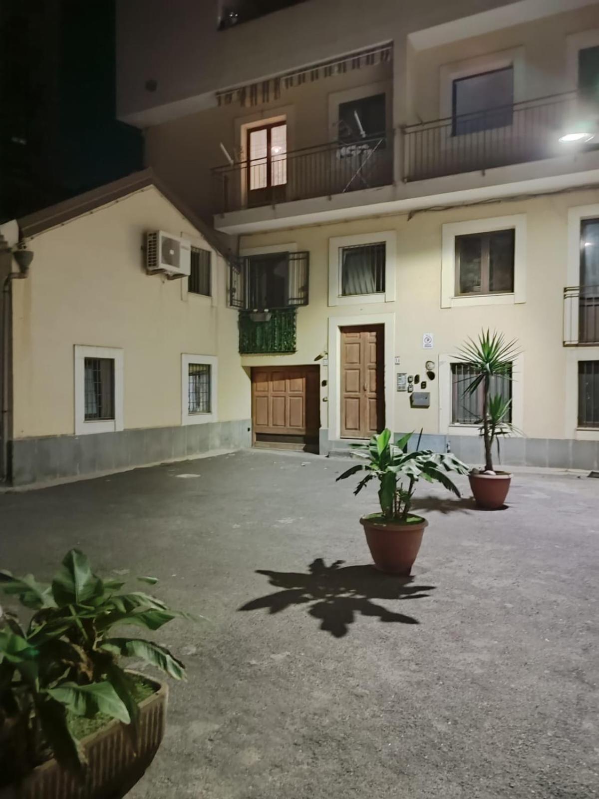 Didi House Duomo Apartment Catania Ngoại thất bức ảnh